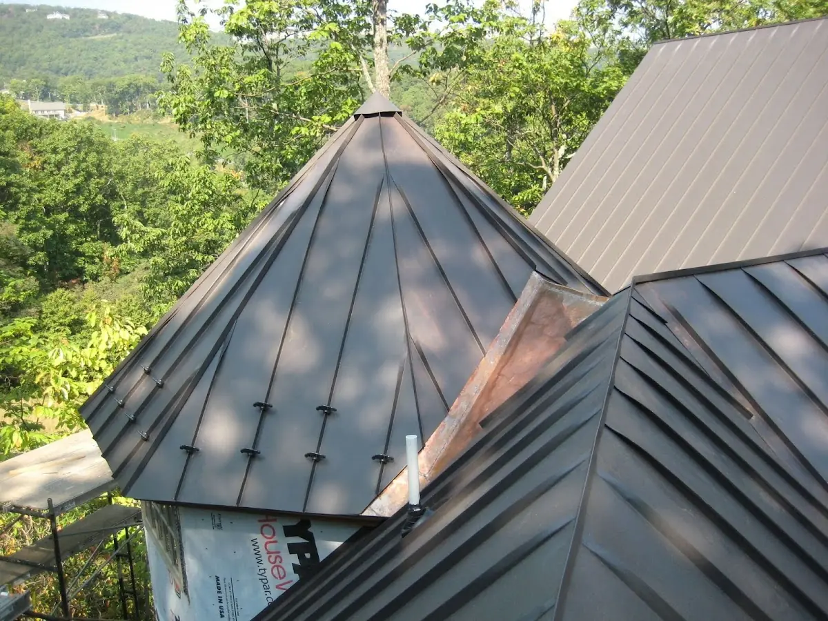 Professional Gutter Cleaning by Craftsman Roofing in Shadow Hills